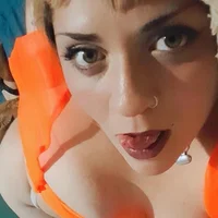 Gambar Profil MarianaPoncce