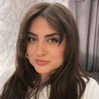 TemptingTessa22X's Profile Pic