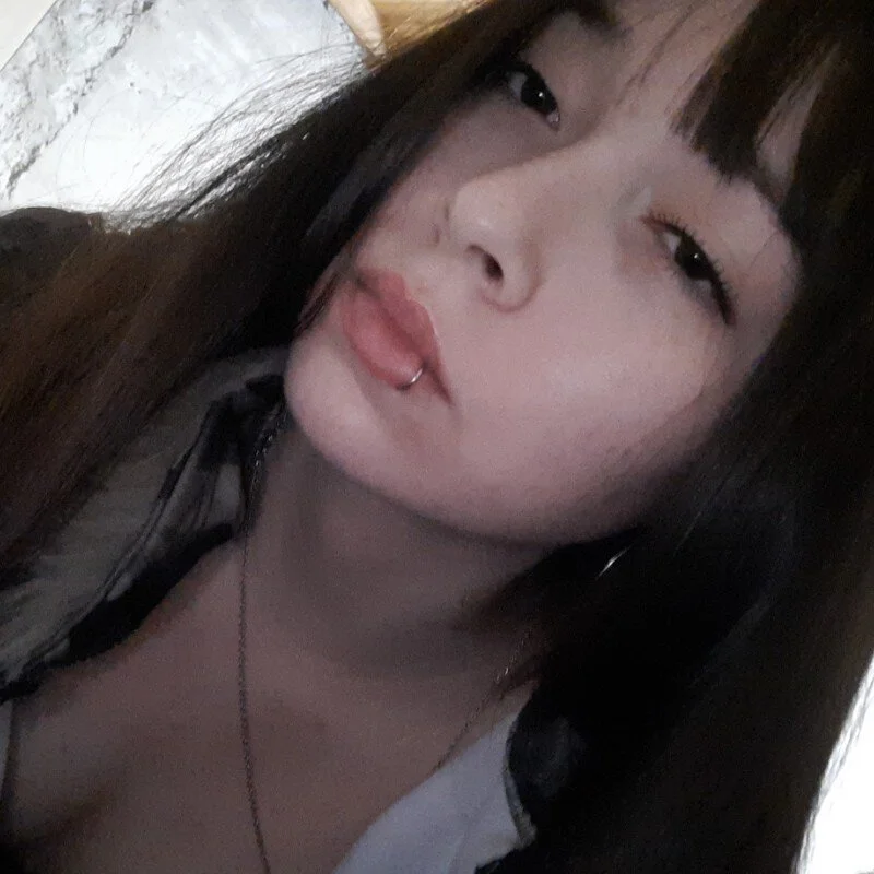 miaahot69 profile photo