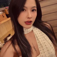 Sophia-000  头像图片