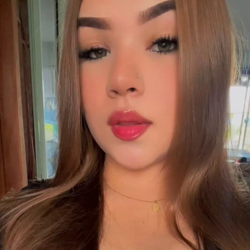 rose_veronica profile photo