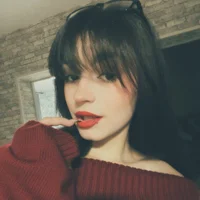LoreeBerrio model avatar