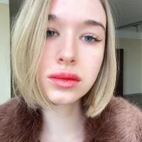 KaylaMooree's Avatar Pic