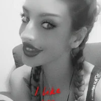 Lilith27's Profile Pic