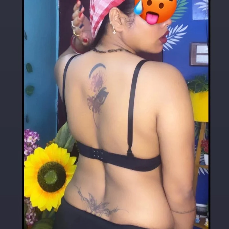 V-Hot-Sweti's nudes and profile