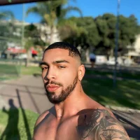 Juniortattoohorny's Profile Pic