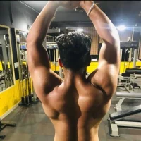 luckyloki 的个人资料图片