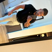logan8lp's Profile Pic