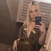 helena_top's Profile Pic