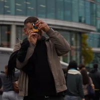 s-i-m-o-n-e10's Profile Pic