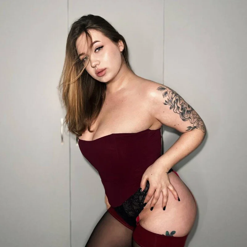 -LinaLove- Stripchat profile image