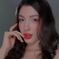 Emily-hottson 头像图片