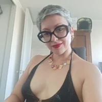 Vicky_dom's Profile Pic
