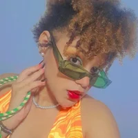 roxan_03's Profile Pic