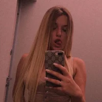 Alice_placssss profilbillede