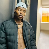 Mzulonesausy's Profilbild