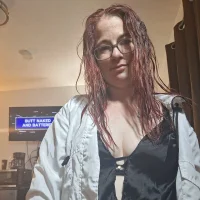 SexyMilf342026 Chat Room offline