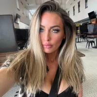 Farrah_Fantasy webcam model