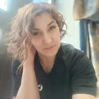 Sylvia_Cornelia's Profile Pic