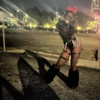 f0rbiddenfruitt's Profile Pic
