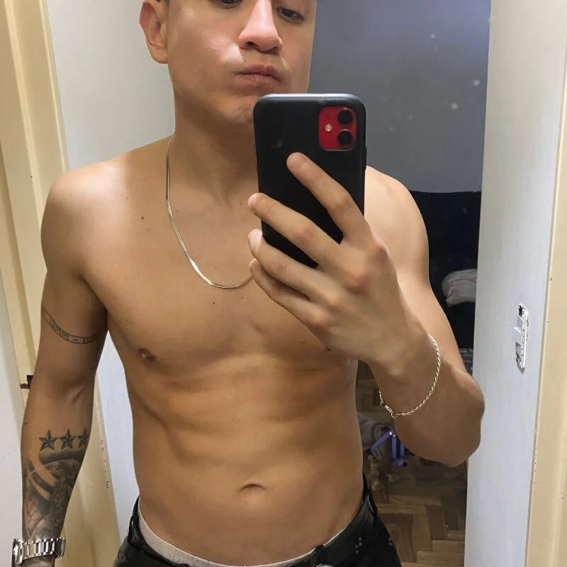 LCarreraa profile photo