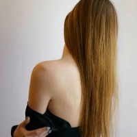 Abril-Hot- webcam