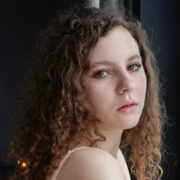 รูปโปรไฟล์ของ LolaWave