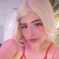 Annywinter's Profile Pic