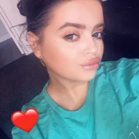 Foto desnuda XXX de smallsexynbigbeast