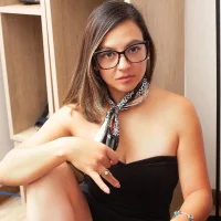 Ariana_blonde