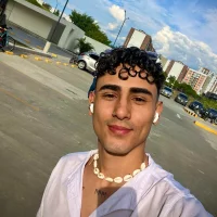 lucca_02's Profile Pic