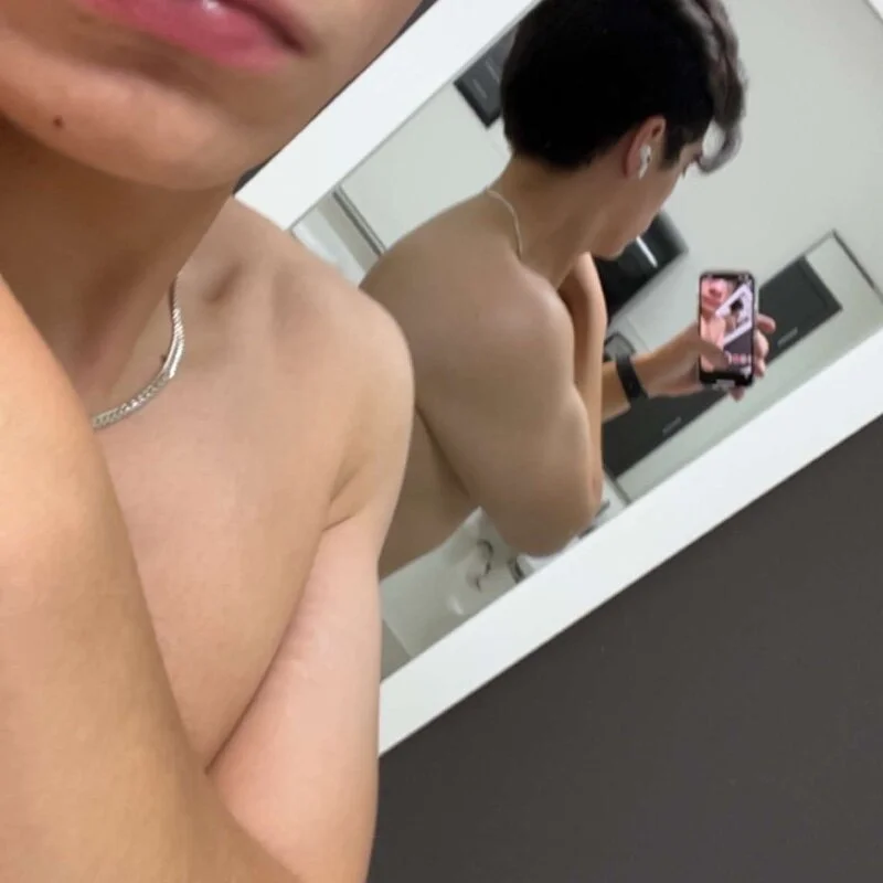 matt240189 profile photo
