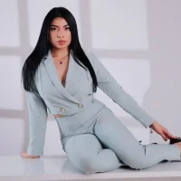 Miaparker25_