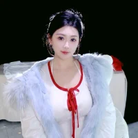 Shining-Elle's Avatar Pic