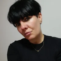 AlenaHoff 的个人资料图片