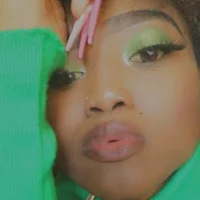 ExuberantUche's Profile Pic