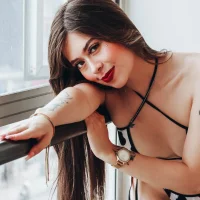 EmmilyClark: изображение аватарки