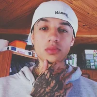 davidd_cabreraa's Avatar Pic