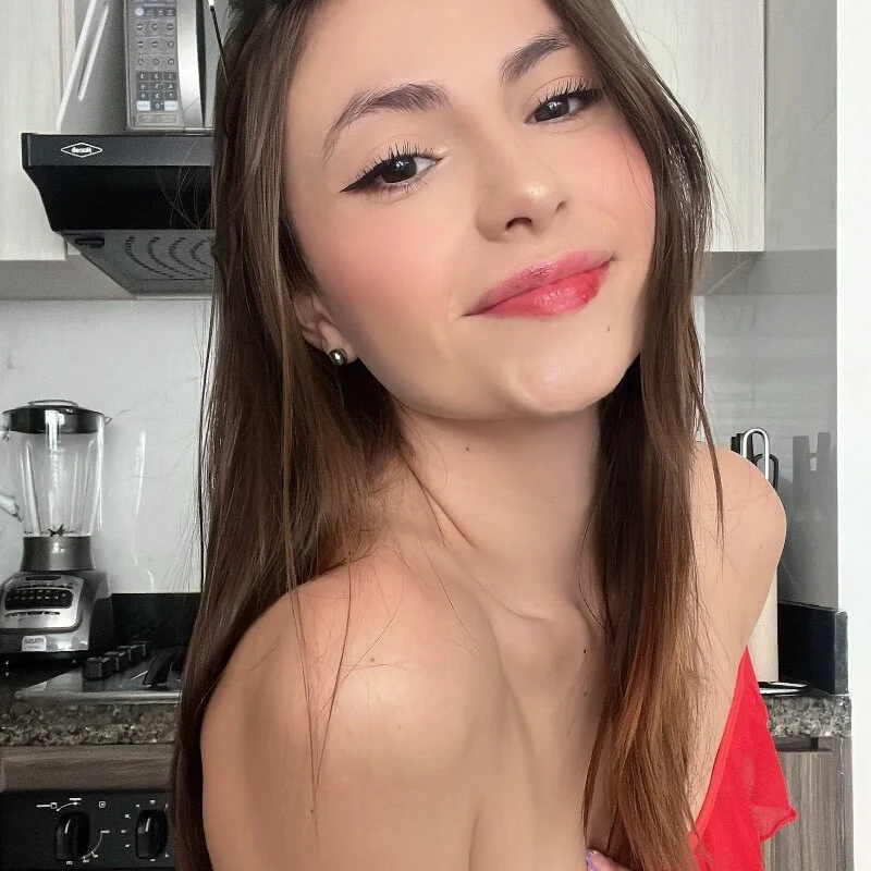 isa_p Stripchat profile image