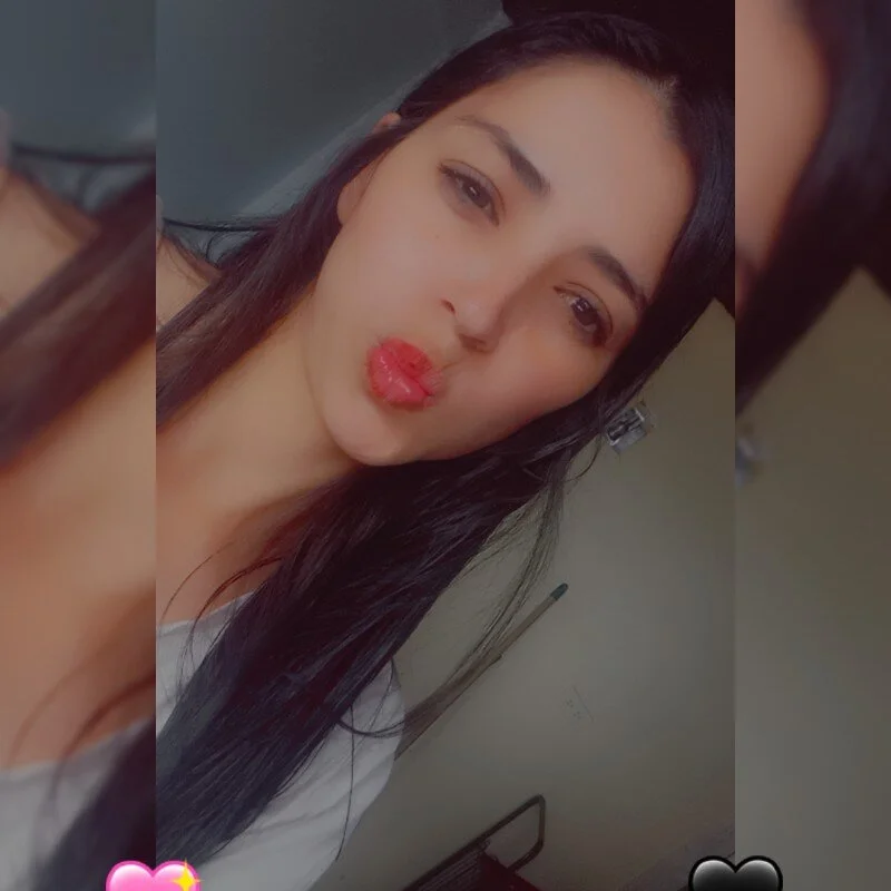 vanessalovetrip profile photo