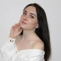 DianaRaiy's Profile Pic