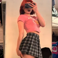 Leah_Castro Adlı Modelin Avatarı