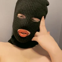 AdrianaIris's Profile Pic