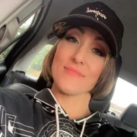 PhoenixxxSky's Profile Pic