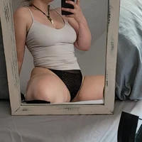 lili_rose_'s Profile Pic