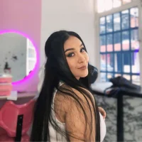 Amelia_Collins1's Profile Pic