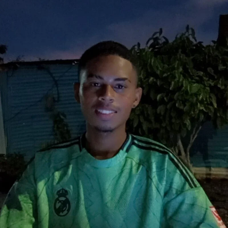 Richard-0_ profile photo