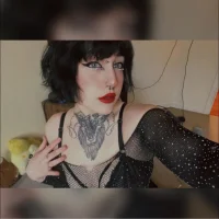 صورة الملف الشخصي لـ brattybeccax