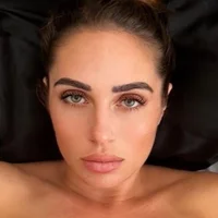 AlaynaMarie's Profile Pic