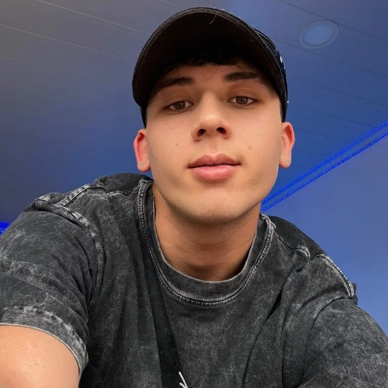 OLIVER_K Stripchat profile image
